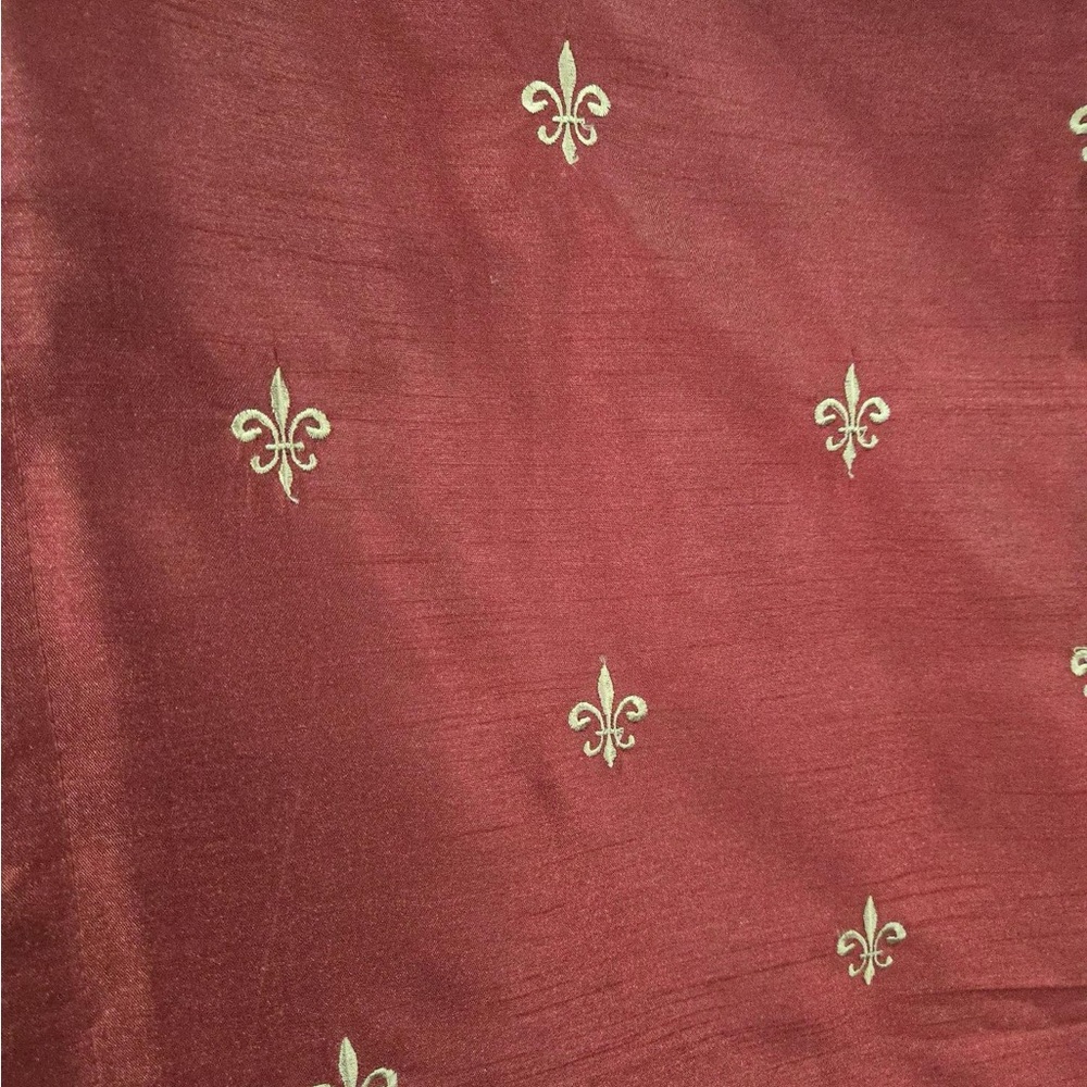 Elegant Red Fleur-de-Lis Curtains [4] - Picture 2 of 2